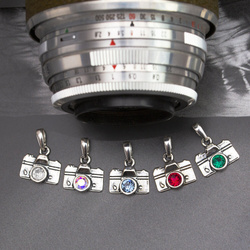 Srebrny naszyjnik APARAT FOTO SWAROVSKI - kolory