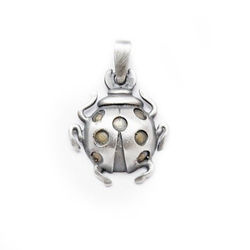 Srebrna zawieszka - mała biedronka